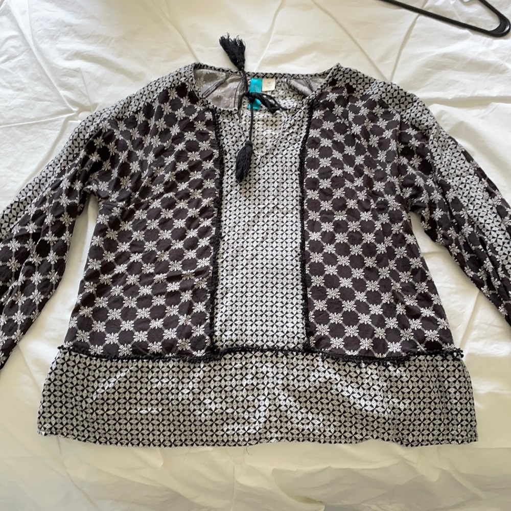 Black blouse. Size medium